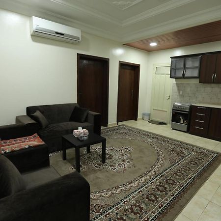 Al Eairy Apartments- Dammam 8 Esterno foto