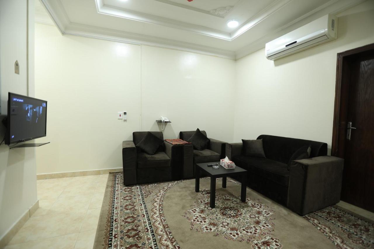 Al Eairy Apartments- Dammam 8 Esterno foto