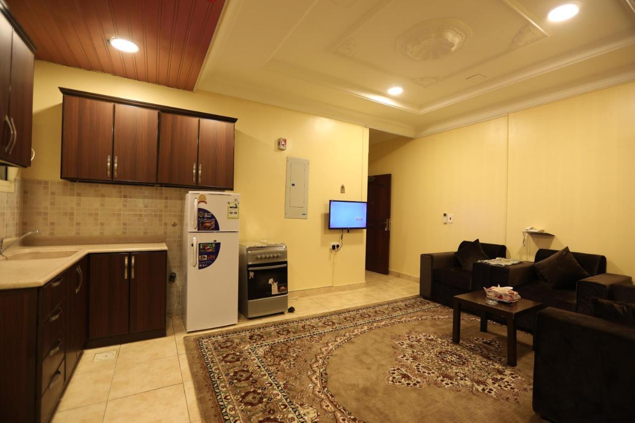 Al Eairy Apartments- Dammam 8 Esterno foto