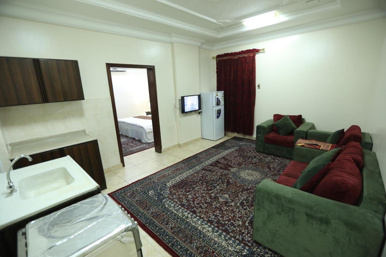 Al Eairy Apartments- Dammam 8 Esterno foto